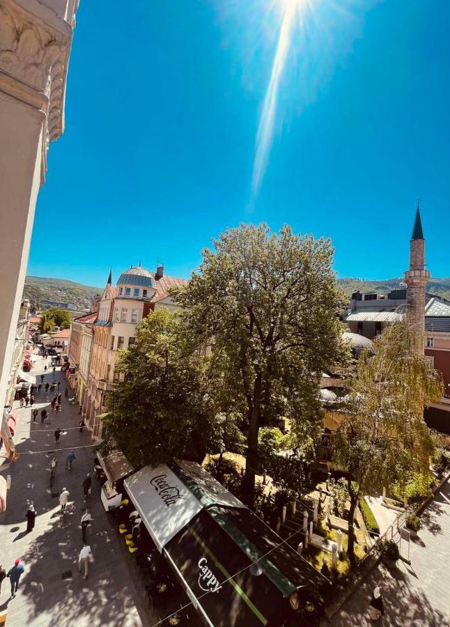 The Best Location Salon Apartment With Main Street View Saraievo Exterior foto